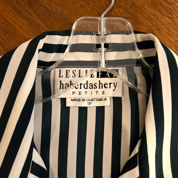 Leslie Fay Black & White Striped Woman's Ling Sleeve Blouse Size 8 Petite - Picture 15 of 16
